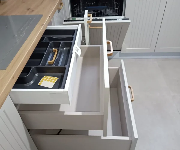 mobila-bucatarie-la-comanda-iasi (12)