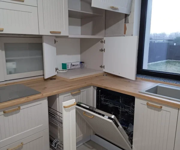 mobila-bucatarie-la-comanda-iasi (4)