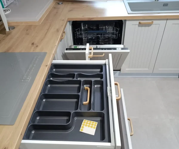 mobila-bucatarie-la-comanda-iasi (6)